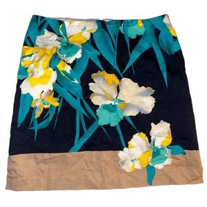 Tahari Mini Skirt Floral Flowers Leaves